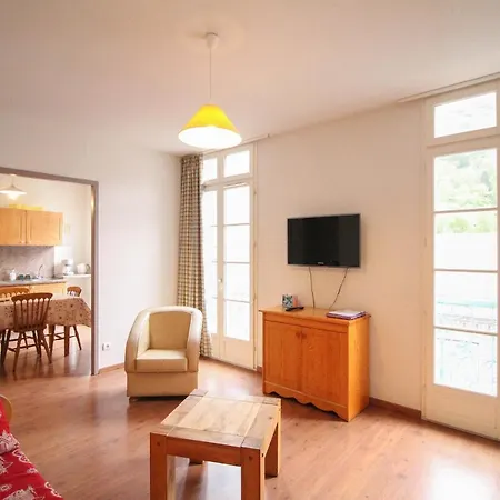 Apartment Perennes